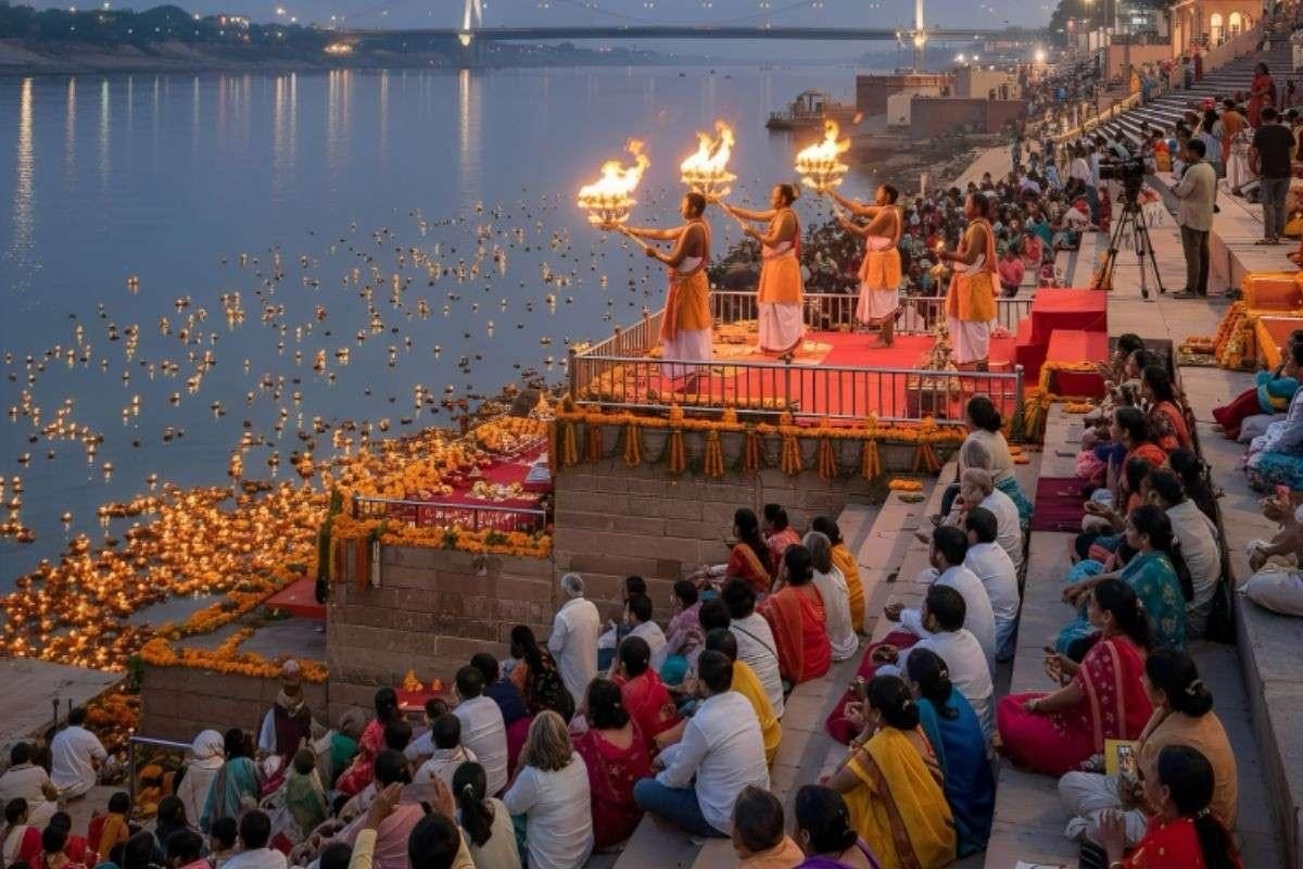 Evening Ganga Aarti on the riverfront